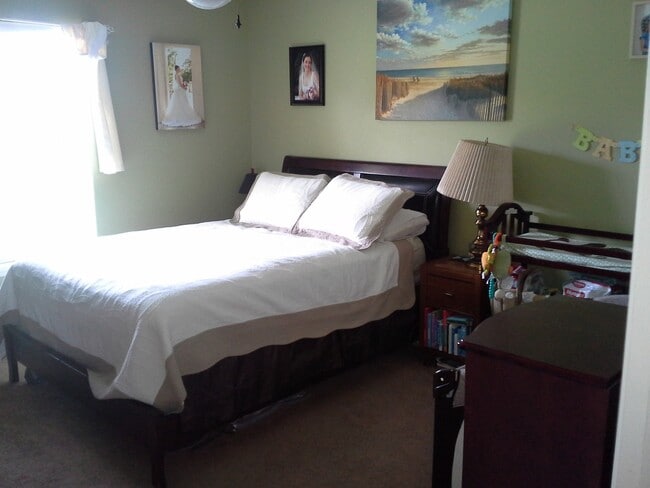 Photo - 211 N Ridge Dr