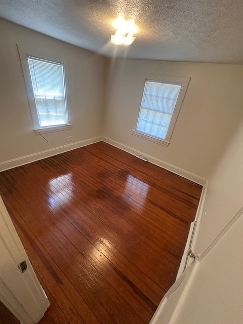 Photo - 216 Locust Ln