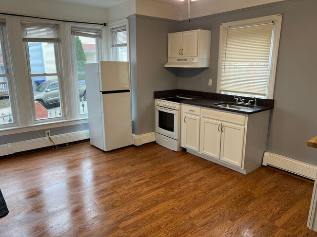 Photo - 136 Seamans St