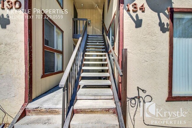 Photo - 136 Frisbie St