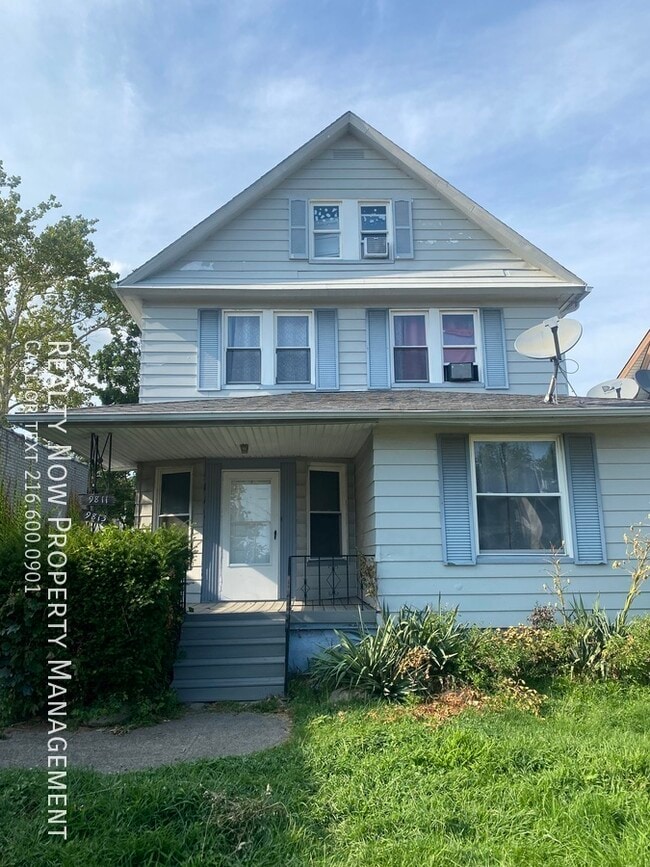 Building Photo - 9813 Greenview Ave Unit 1 Rental