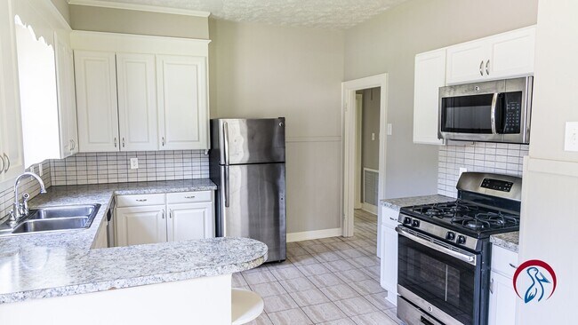 Photo - @ bed 1 bath Home for Rent right off 165 i...