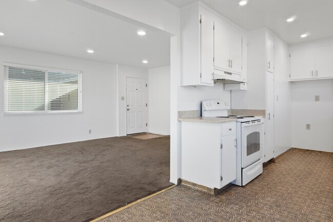 Photo - 2619 Barrett Ave Unit 2619