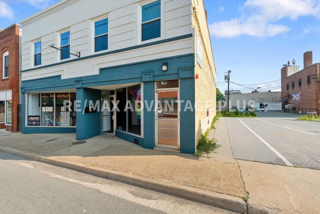 Photo - 118 West Third Street Unit 2C