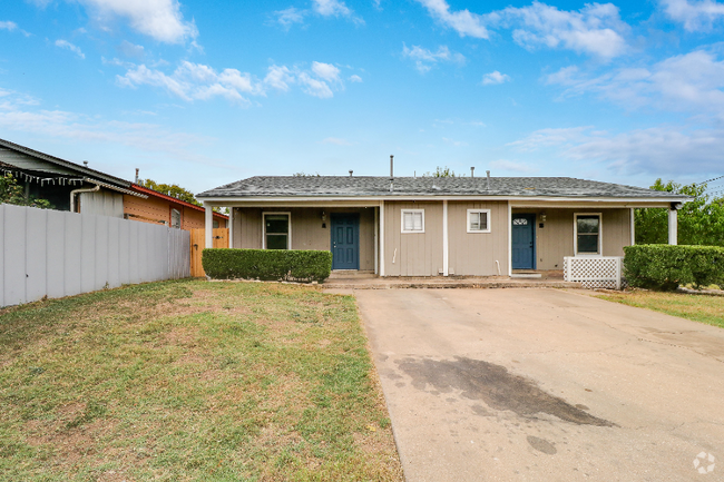 Building Photo - 6920 Bennett Ave Unit A Rental