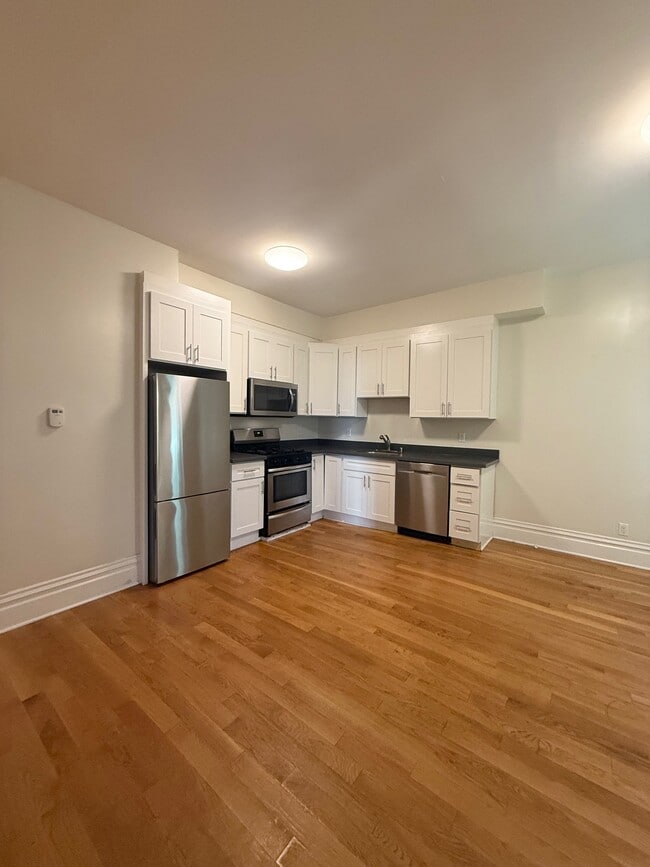 Photo - 646 Natoma St