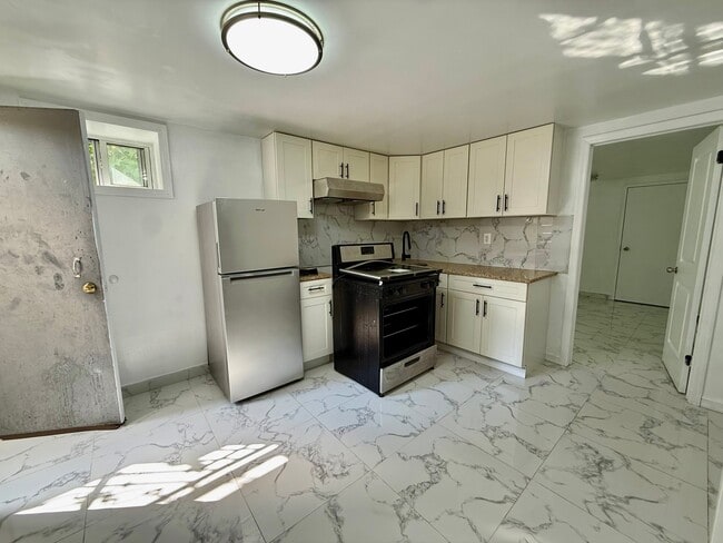Photo - 13-11 123rd St