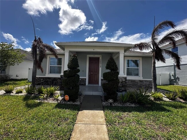 Building Photo - 15512 Sunquat Dr