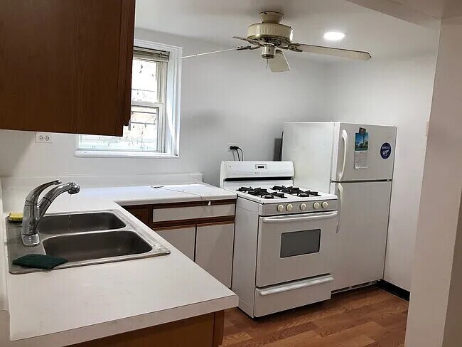 Photo - 1618 W Carmen Ave Unit G