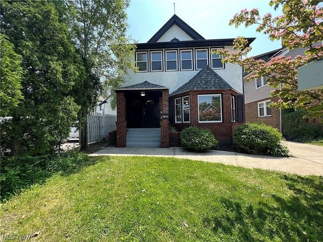 Photo - 9605 Clifton Blvd Unidad 1