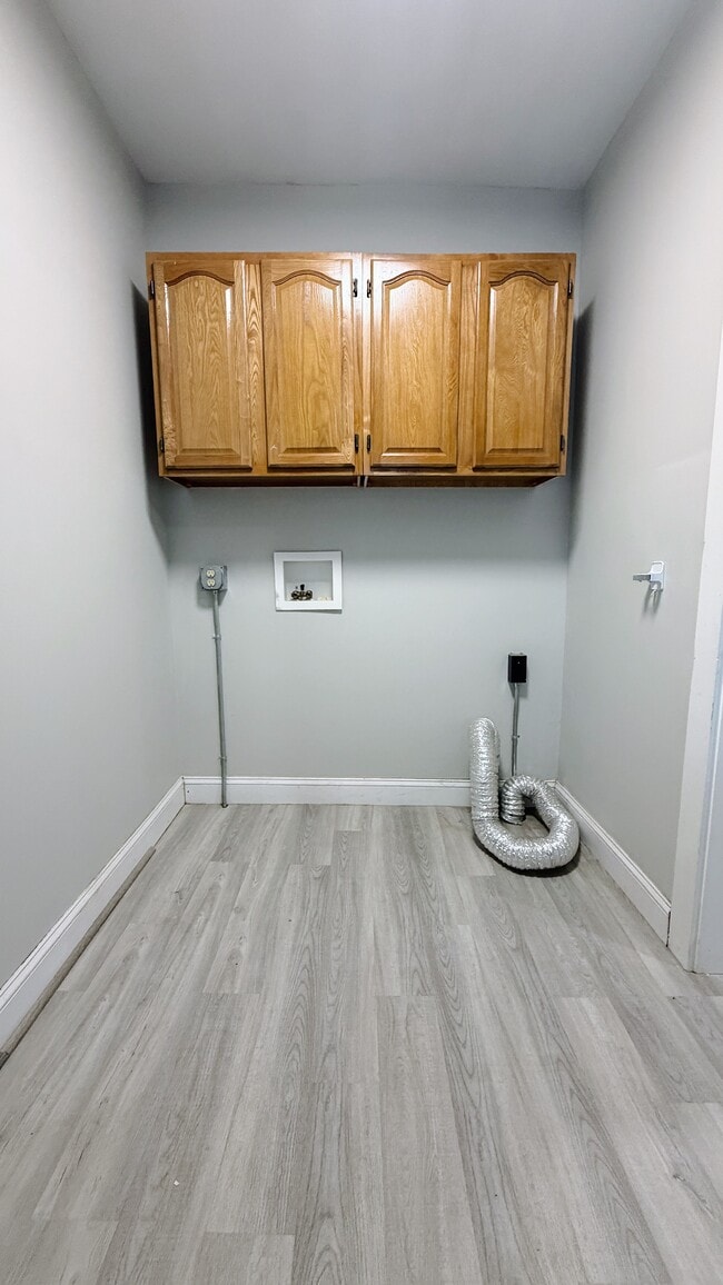 Photo - 554 Dubuque St Unit 554 Dubuque st Manchester