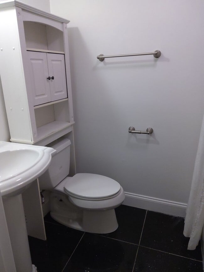 Photo - Ready to Move In 2 Bedroom near Ravens Stadium w/ Two Decks!