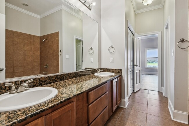 Photo - 212 Capri Pl