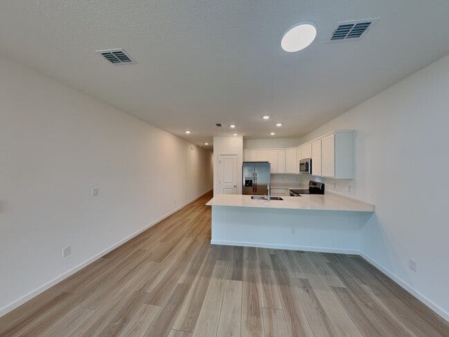 Photo - 590 Holly Lks Dr