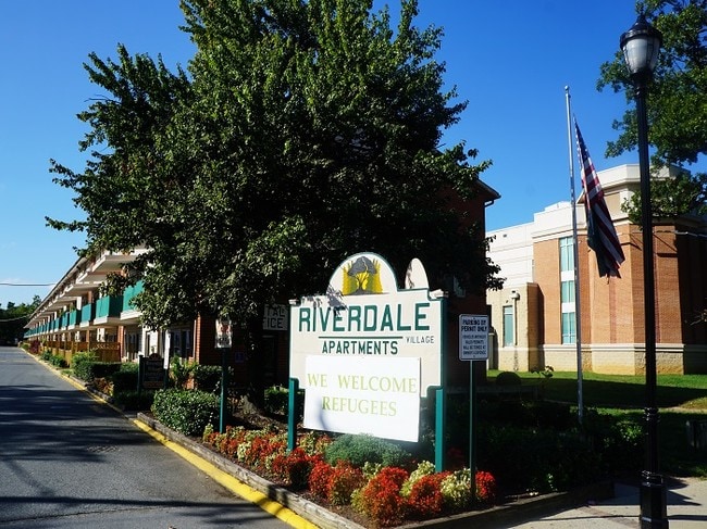 Riverdale Village Apartments - Riverdale Village Apartments