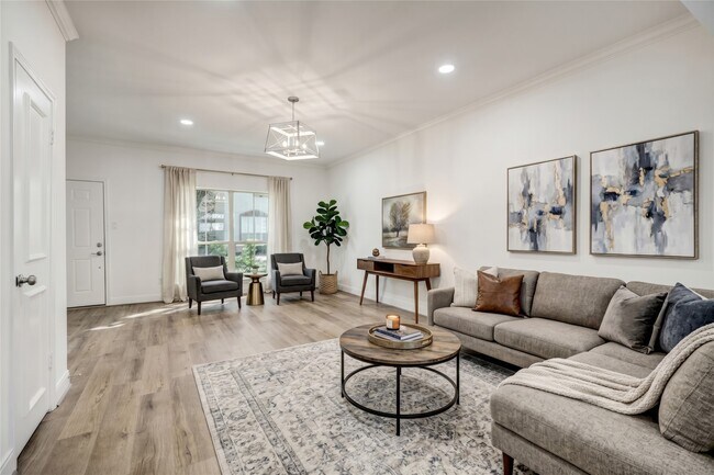 Photo - 14715 Barryknoll Ln Unit 142