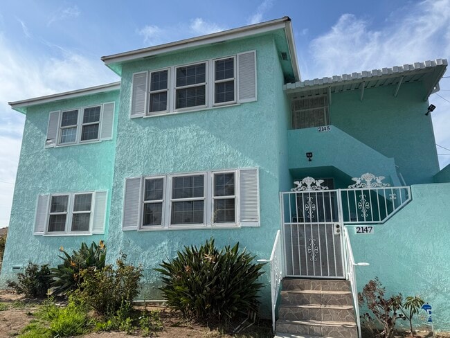 Building Photo - 2145 W 104th St Rental