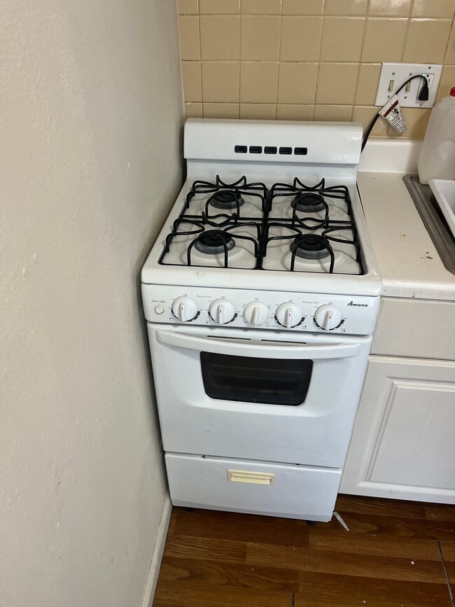 Photo - 2520 Telegraph Rd