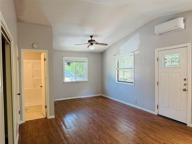 Photo - 8101 Williamson Creek Drive