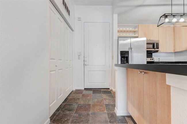 Photo - 3505 Sage Rd Unit 1104