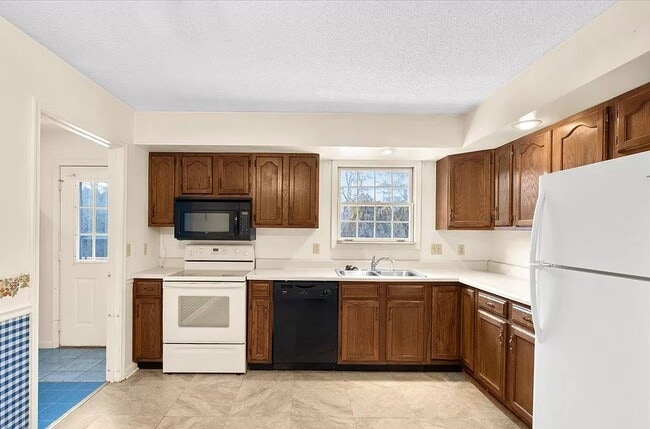 Photo - 126 Upshur Dr