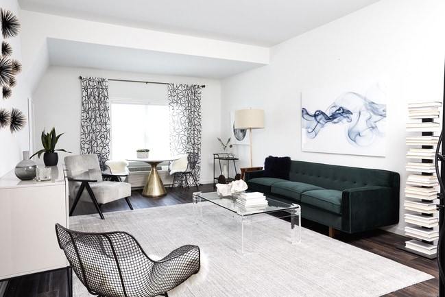 Photo - Greybarn Amityville