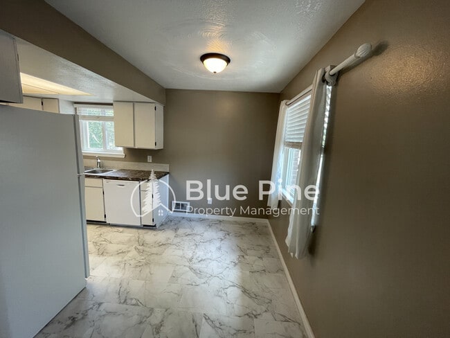 Photo - 322 Fredregill Rd Unit 2