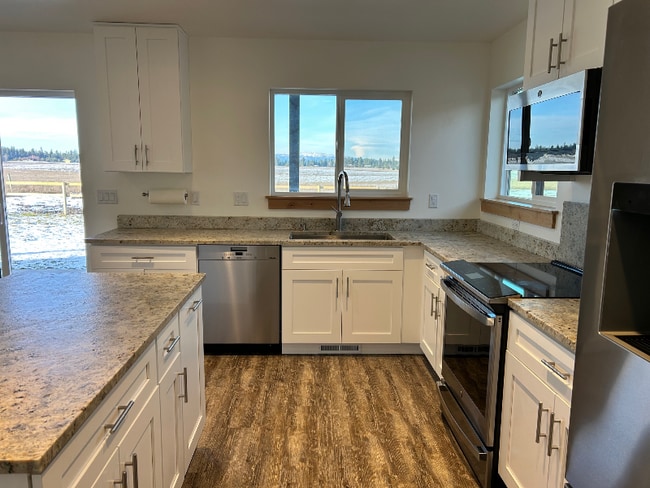 Photo - 240 Cayuse Ln