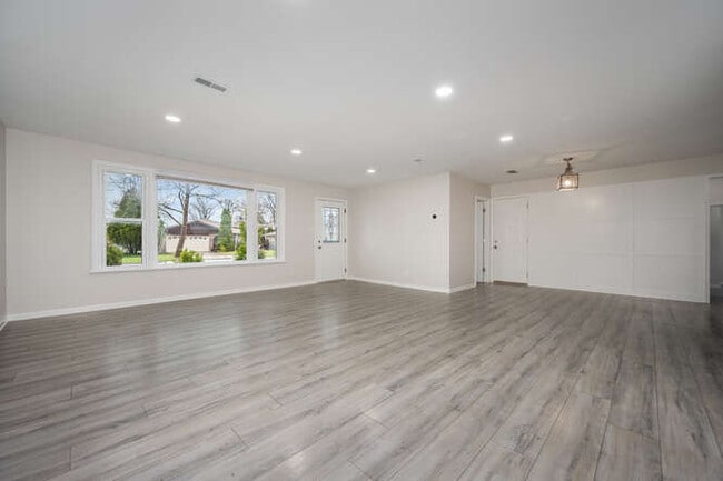 Photo - 9359 Ridgeland Ave