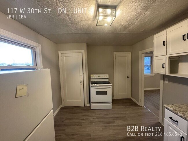 Photo - 117 W 30th St Unidad DN -