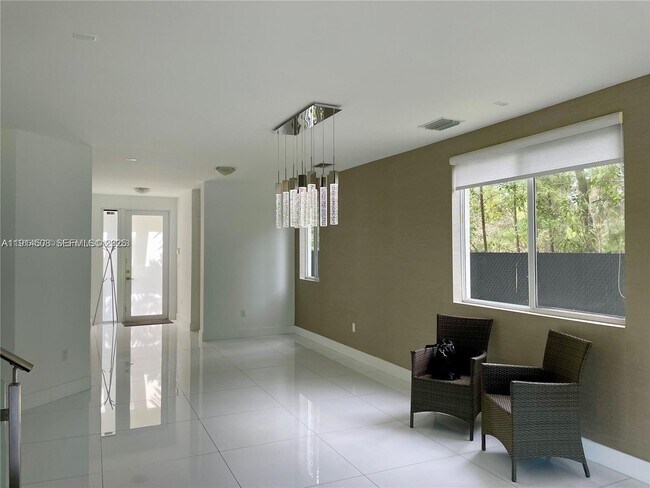 Photo - 6855 NW 103rd Ave