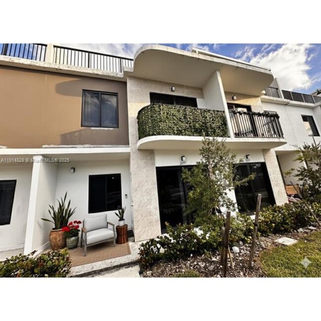 Building Photo - 26119 SW 145th Ct