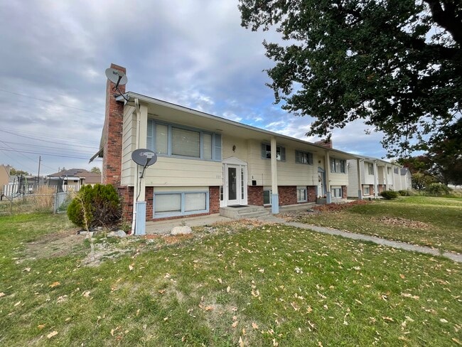 Photo - Garland Duplex Unit 1