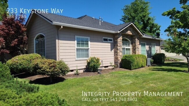 Photo - 233 Keystone Way