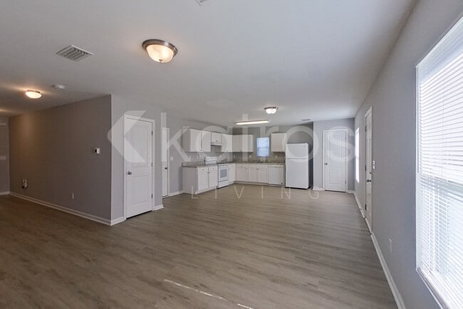 Photo - 2592 Catalina Ct