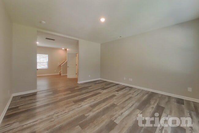 Photo - 166 Oak Creek Rd
