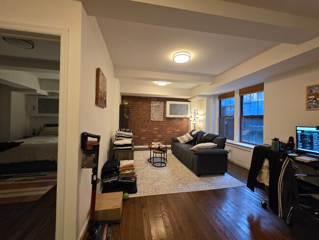 Photo - 150 Remsen St Unit B