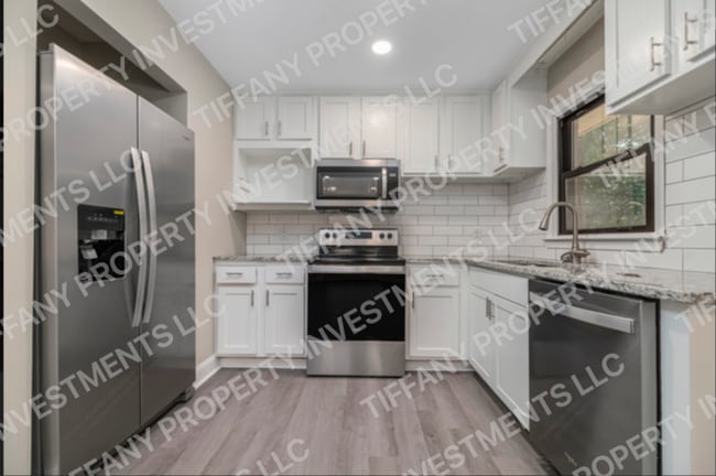 Photo - 800 Tilden Rd