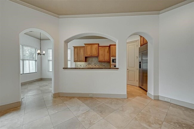 Photo - 11207 St Laurent Ln