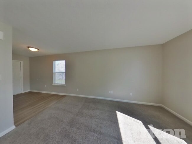 Photo - 8023 Grove Berry Way