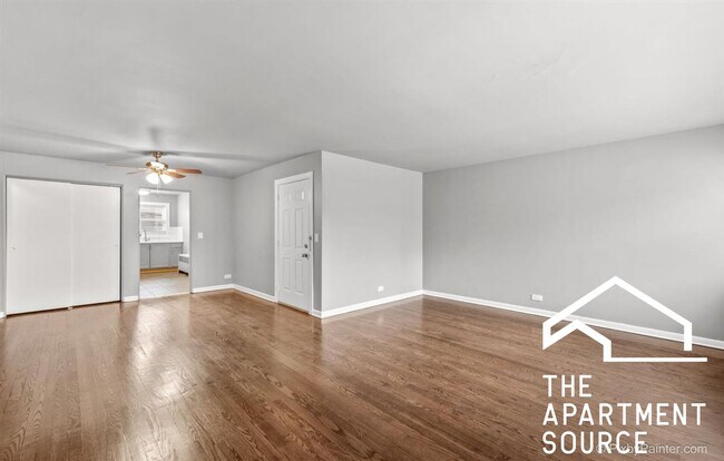 Building Photo - 7431 N Winchester Ave Unit 103