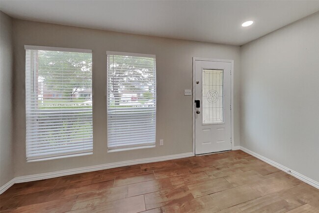 Photo - 16960 Wren Hill St
