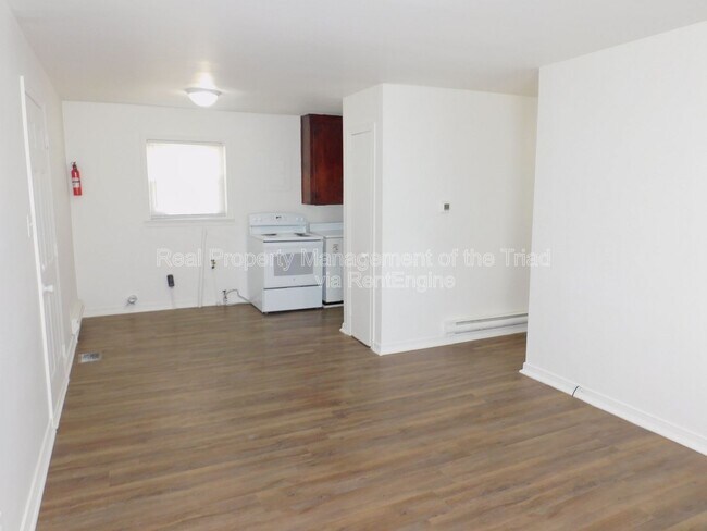 Photo - 1434 Argonne Blvd