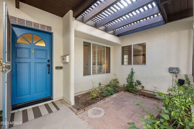 Photo - 6815 N 73rd St