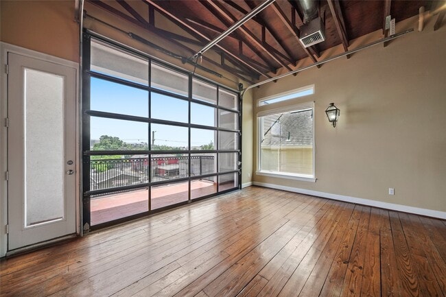 Photo - 1514 Stanford St