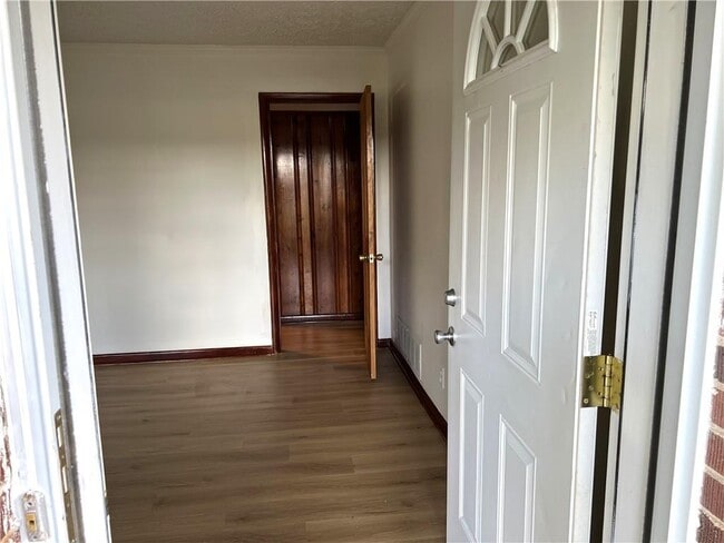 Photo - 2167 Wallingford Dr