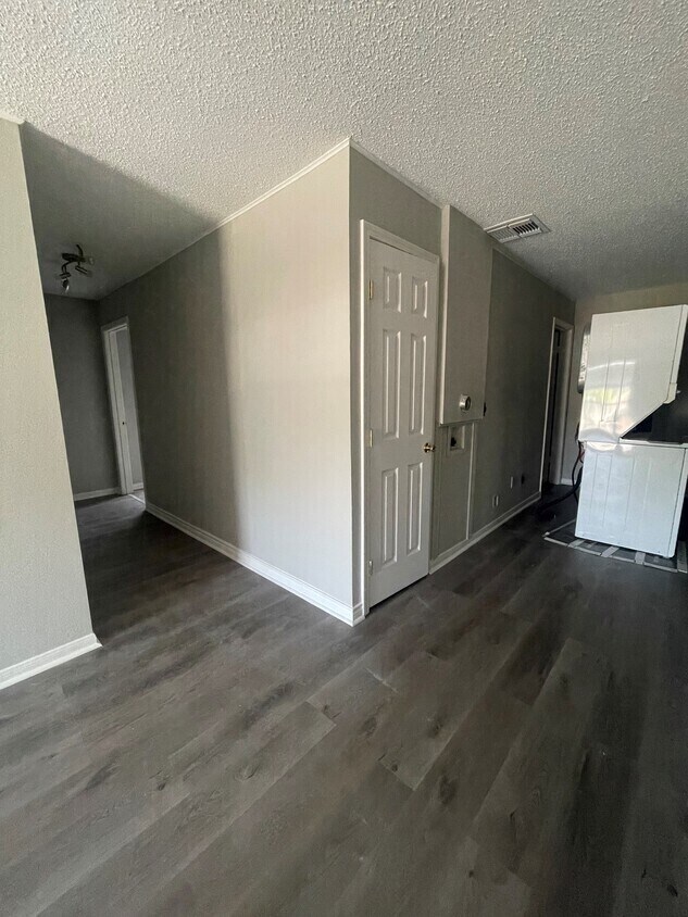 Photo - 2302 45th St