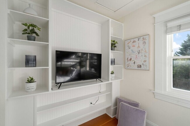 0216 S Gaines St Unit SI ID1611873P