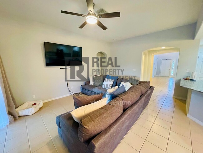 Photo - 9135 Astonia Way