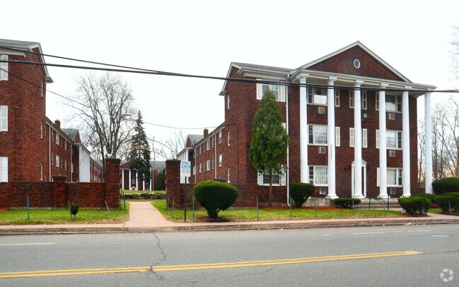 Photo - Lamplight Condominiums